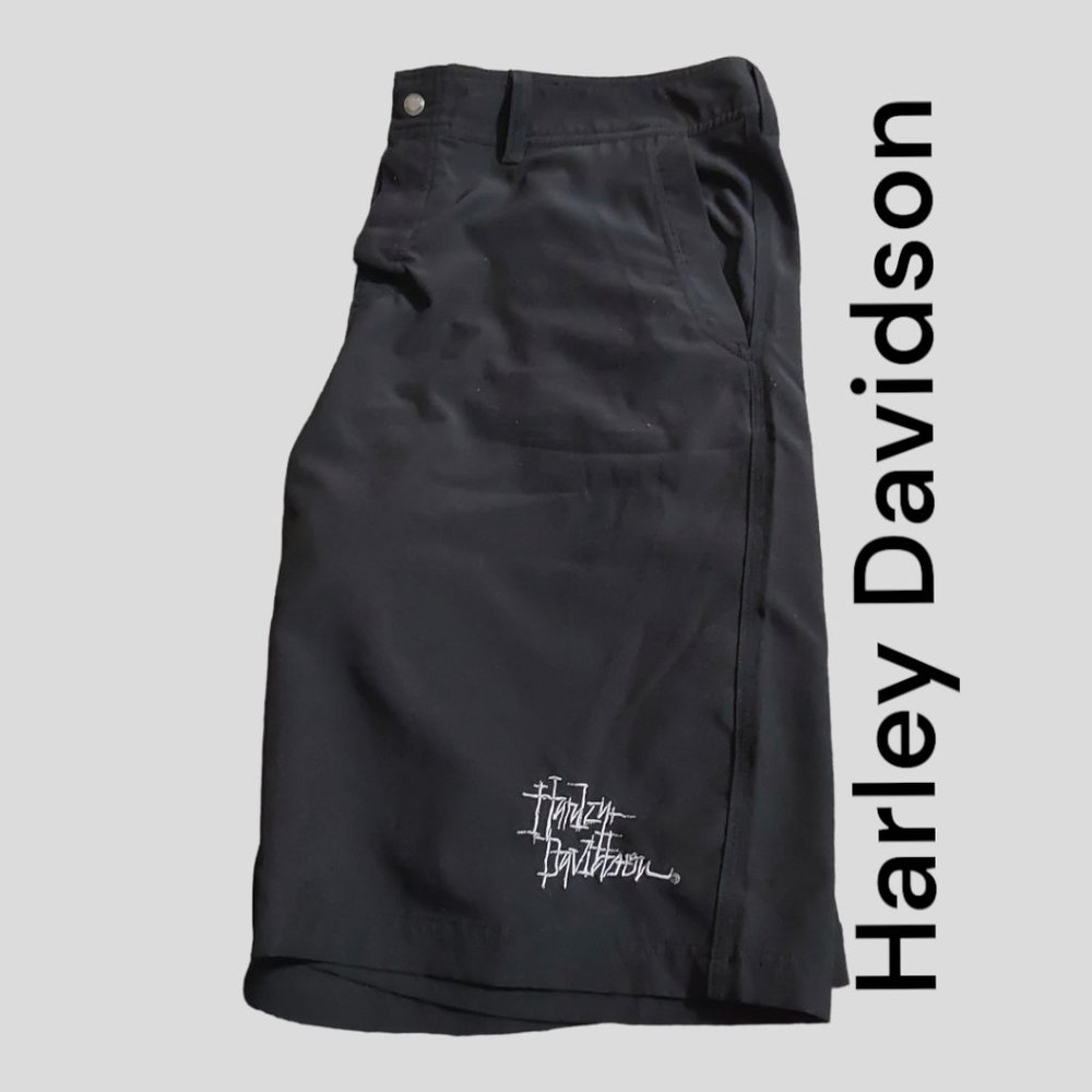 Harley Davidson Cargo land to water shorts by Tori Richard size 38